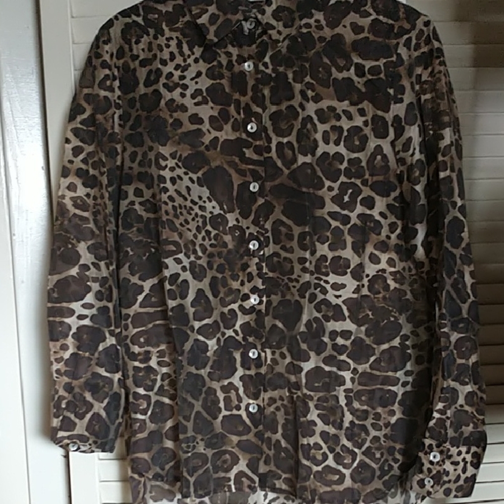 NWT Bailey 44 long sleeve leopard print button up top size small